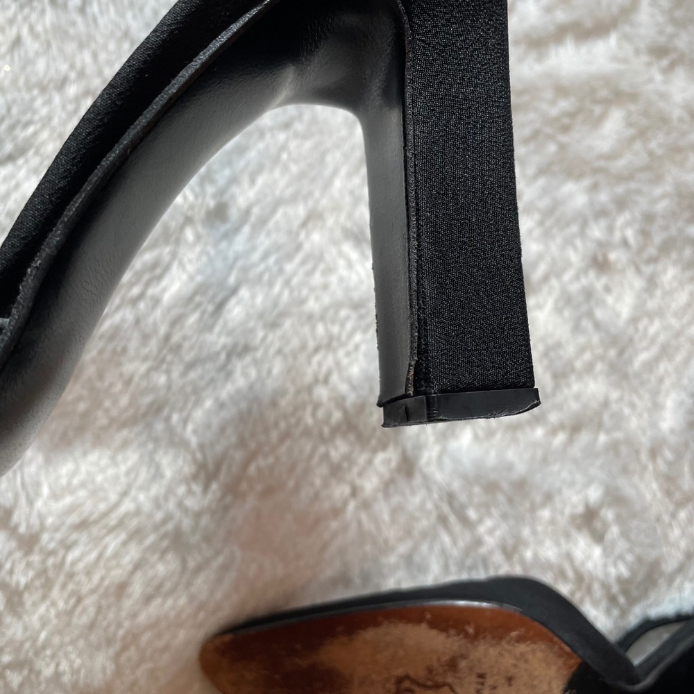 VTG Stuart Weitzman Black Satin Ankle Strap Pointed Toe Block Heel Pumps 7.5 B - Picture 5 of 9